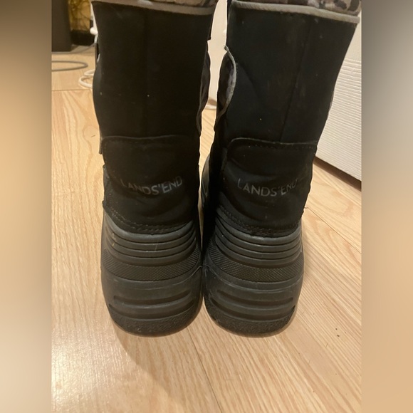 Boy’s Lands End snow boots 6 - Picture 5 of 8